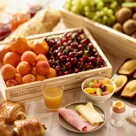 Ibis Lisboa Alfragide Hotell 2*