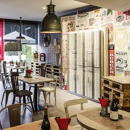 Ibis Lisboa Alfragide 2*