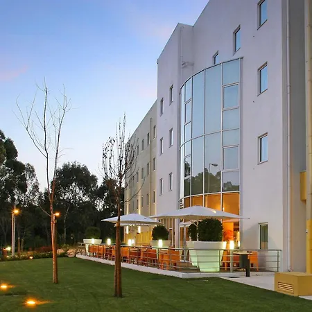 Ibis Lisboa Alfragide 2*