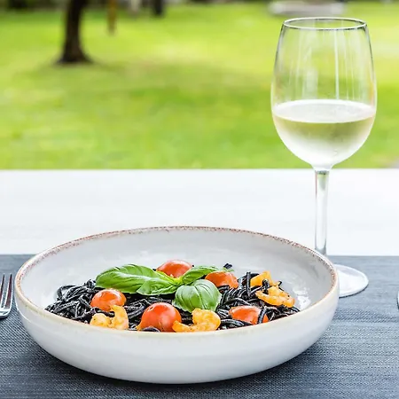 Ibis Lisboa Alfragide Hotell 2*