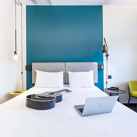 Ibis Lisboa Alfragide 2*