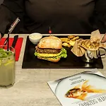 Ibis Lisboa Alfragide מלון