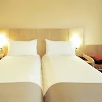 Ibis Lisboa Alfragide Hotel 2*