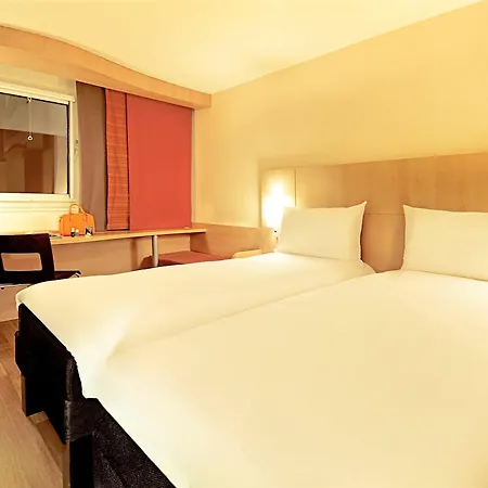 מלון Ibis Lisboa Alfragide 2*