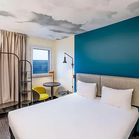 Ibis Lisboa Alfragide 2*