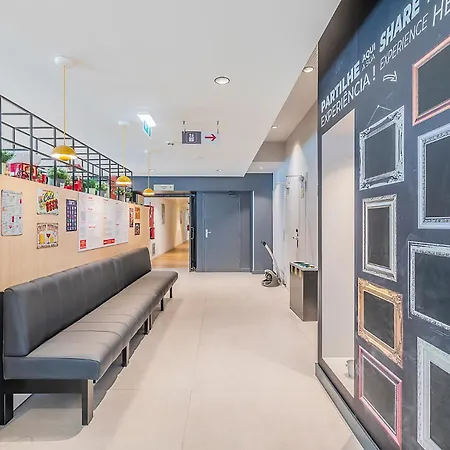 Ibis Lisboa Alfragide Αμαδόρα