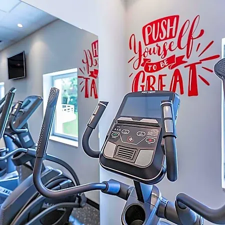 Ibis Lisboa Alfragide أمادورا