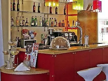Ibis Lisboa Alfragide 2*