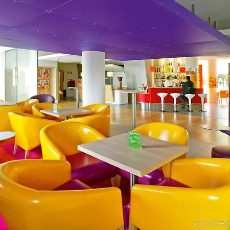 Отель Ibis Lisboa Alfragide Амадора
