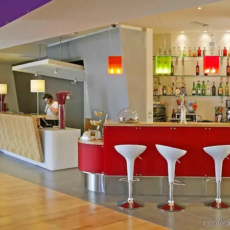 Ibis Lisboa Alfragide 2* Амадора