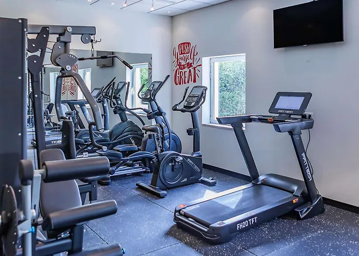 Ibis Lisboa Alfragide Hotel 2*